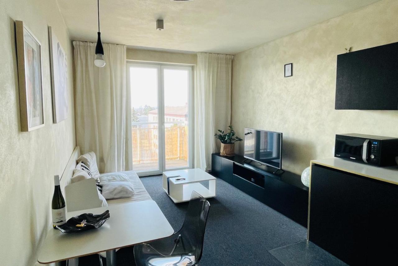 Cozy Apartment - Citycentre - Freeparking - Selfcheck-In Liptovský Mikuláš Екстериор снимка